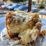 apple crumble cake with cream cheese
