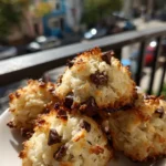 coconut chocolate chip macaroons