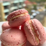 strawberry macaroons