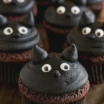 black cat cupcakes